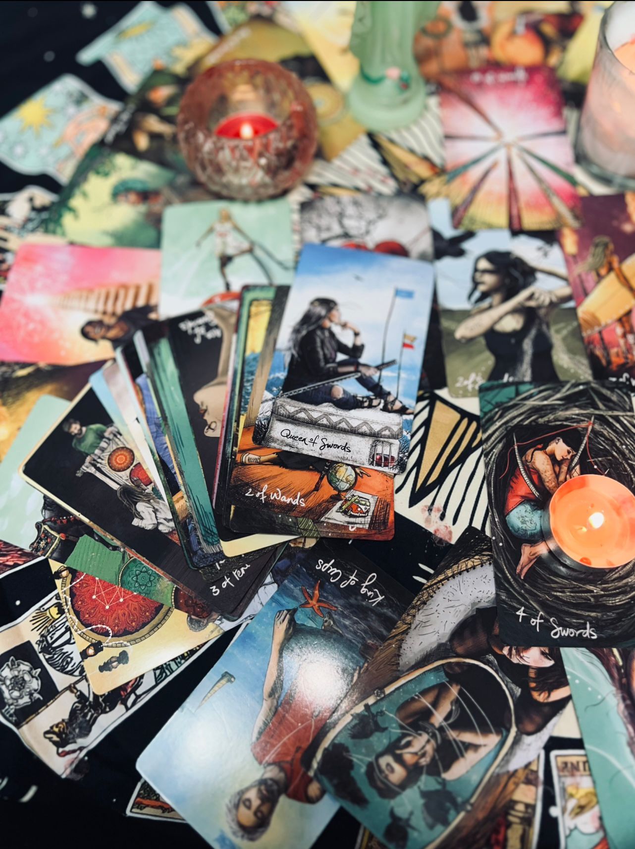 Cărți de tarot colorate – citire online